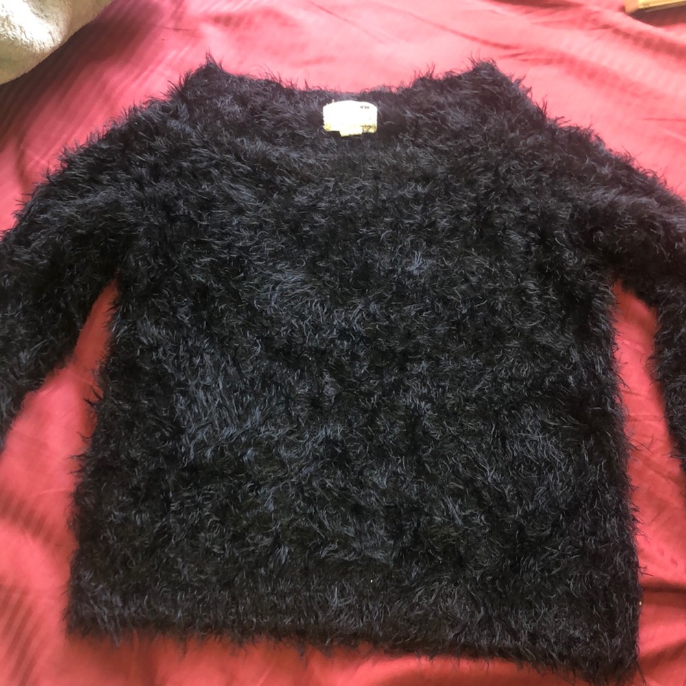 furry crop top